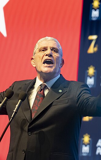 Müsavat Dervişoğlu