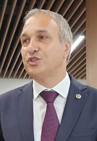 Suat Özçağdaş